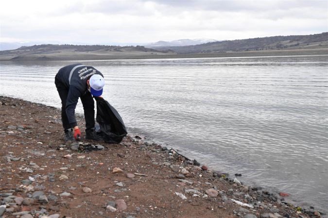Aski Baraj Ve Göl Kıyılarını Çöplerden Temizliyor 4