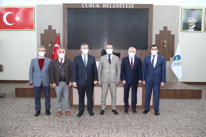 Rektörler Aydınlı Ve Şarlı, Çubuk Belediye Başkanı Demirbaş'ı Ziyaret Etti 1