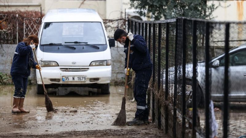 Kuvvetli Yağış Sonrası Ağır Darbe Alan İzmir'de Yaralar Sarılıyor! İşte Son Durum! 14