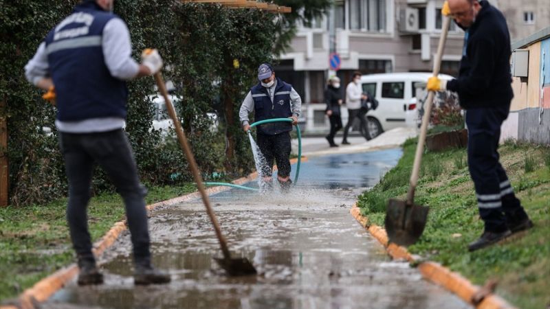 Kuvvetli Yağış Sonrası Ağır Darbe Alan İzmir'de Yaralar Sarılıyor! İşte Son Durum! 20