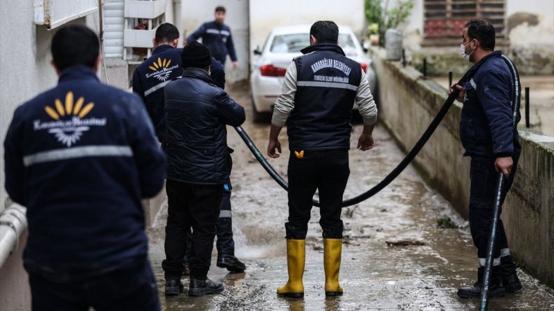 Kuvvetli Yağış Sonrası Ağır Darbe Alan İzmir'de Yaralar Sarılıyor! İşte Son Durum! 22