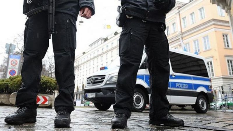 Irkçı Saldırı Bitmiyor! Almanya'da Polis Şiddeti! 3