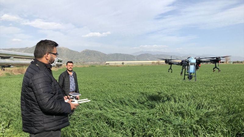 Tarım'da Yeni Teknolojiler! İlaçlamalar Artık Drone İle Yapılacak 1
