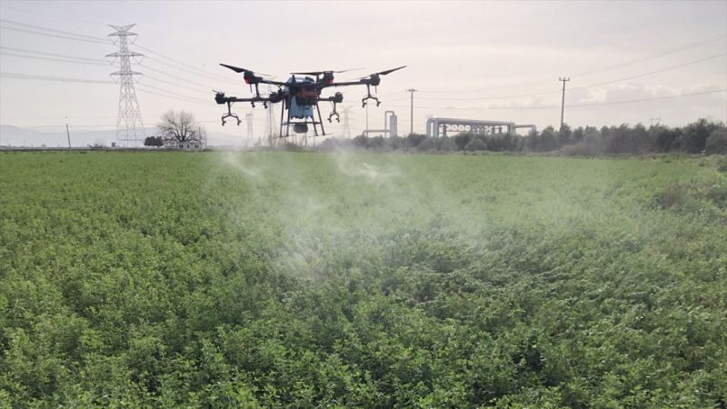 Tarım'da Yeni Teknolojiler! İlaçlamalar Artık Drone İle Yapılacak 4