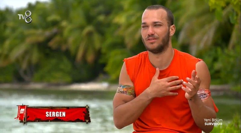 Survivor Sergen Seyircileri Hüngür Hüngür Ağlattı! Annesiyle Yaşadıklarını Anlatırken Titredi, Gözyaşları Dinmedi... 2