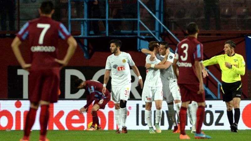 Trabzonspor ve Eskişehirspor'dan Ortak Başarı! Genç Kaleciler İlk Maçlarında... 1