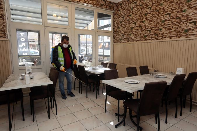 Ankara'da Kafe ve restoranlar dezenfekte ediliyor 2