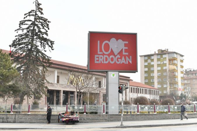 Mamak Belediyesi'nden 'Stop Erdoğan'a Yanıt:'Love Erdoğan' 1