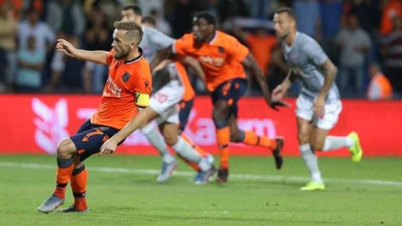 Beşiktaş Zorlu Haftaya Çıkıyor! Arka Arkaya Medipol  Başakşehir Maçı! 4