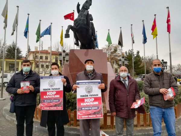Ankara’da Açılan HDP Kapatılsın Masalarında Binlerce İmza Toplandı! 5