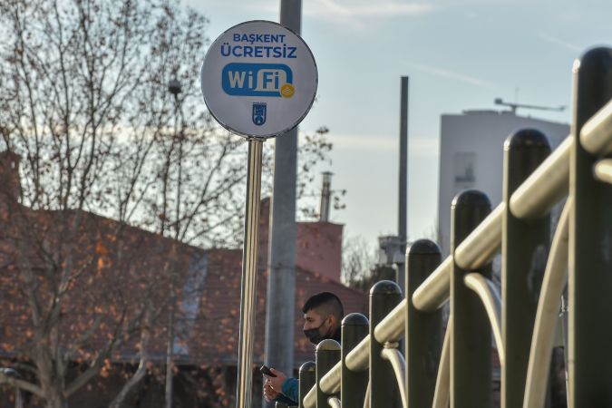 Ankara’da İnternet İnsan Hakkı: Meydanlarda Ücretsiz İnternet Büyük İlgi Görüyor! 20