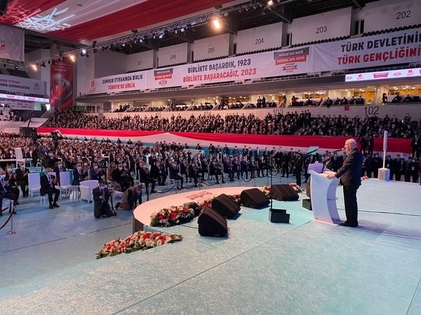 MHP Genel Başkanı Devlet Bahçeli, partisinin 13. Olağan Büyük Kurultayı'nda konuştu 8