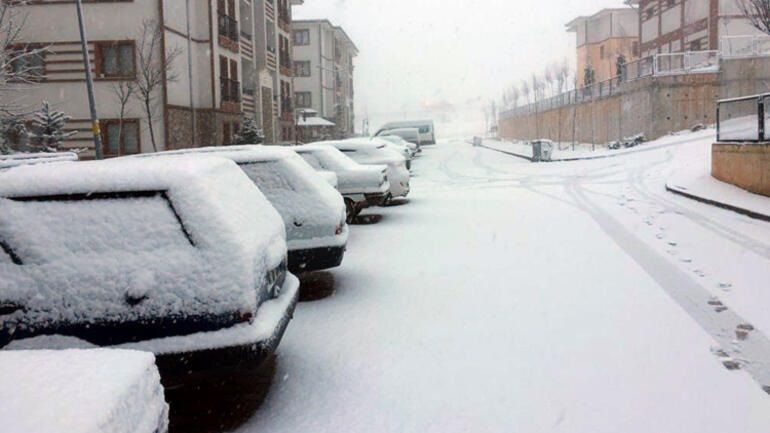 Ülke Genelinde Kar Yağışı Geliyor! Meteoroloji Vatandaşlara Uyarılarda Bulundu! 2