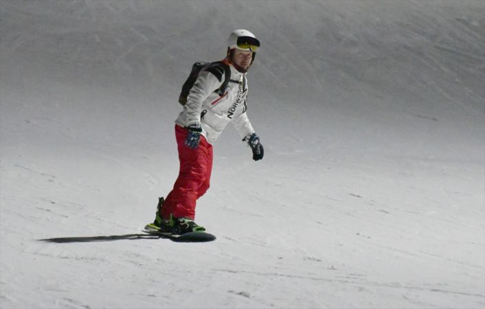 Cıbıltepe Kayak Merkezi Turistlerin İlgi Odağı Oldu! 5
