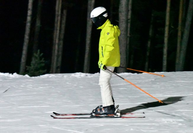 Cıbıltepe Kayak Merkezi Turistlerin İlgi Odağı Oldu! 18