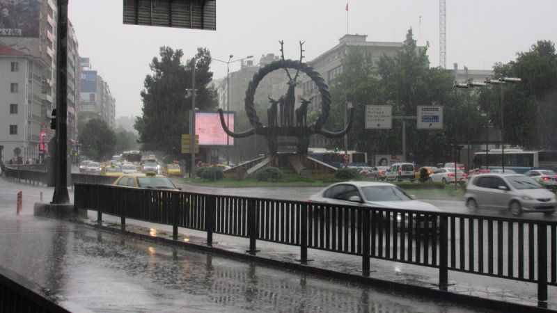 Ankara'da Bugün Yağmur Var Mı? Ankara'da Hafta Sonu Kar Yağışı ve Yağmur Var Mı? İşte 5 Günlük Hava Durumu... 3