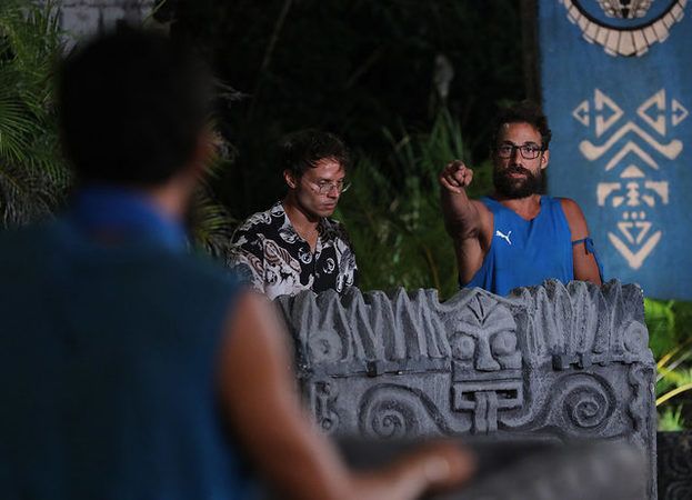 Survivor’da Hiç Akla Gelmeyen Başa Geldi! Artık Öyle İsimler Var ki, Milyonlar Ne Olacağını Tahmin Bile Edemiyor! “Artık Elemeler Acun Ilıcalı’yı Bile Şaşırtacak!” 4