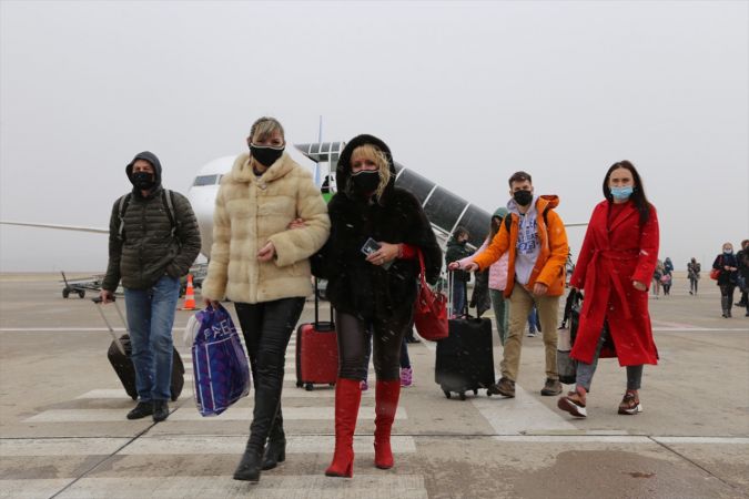 Nevşehir'e Ukrayna'dan Gelen Turistler Hediyelerle Karşılandı! 8