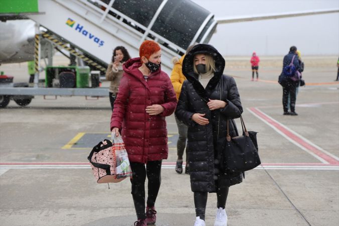 Nevşehir'e Ukrayna'dan Gelen Turistler Hediyelerle Karşılandı! 10