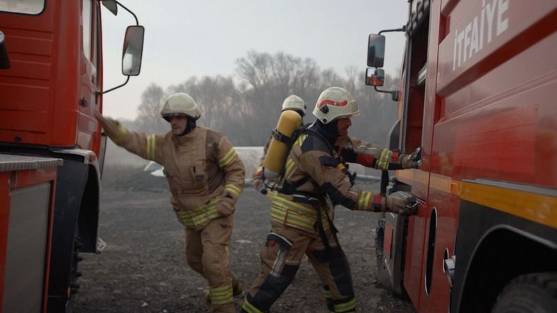Kırmızı Kamyon Hangi Günler Yayınlanıyor? Kırmızı Kamyon Dizisi Hangi Kanalda, Saat Kaçta Başlıyor? 2