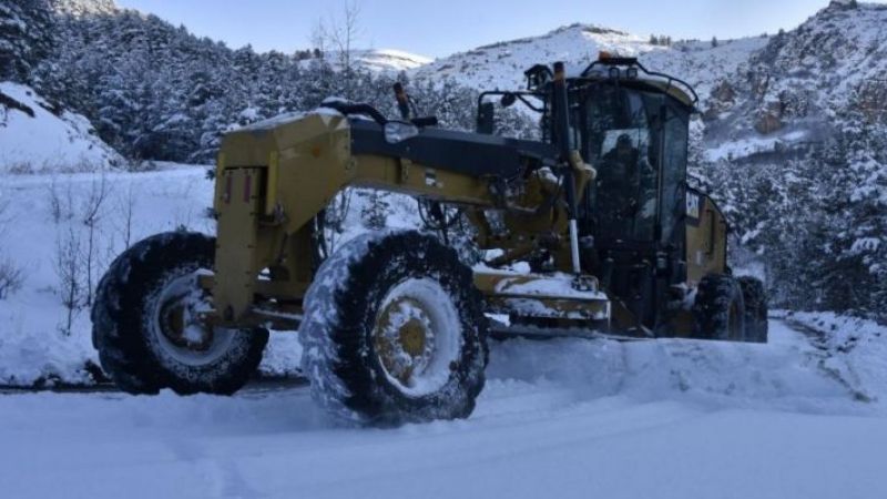 Kar Yağışı Etkisini Arttırdı! Kar Nedeniyle 76 Köy Ulaşıma Kapandı 2