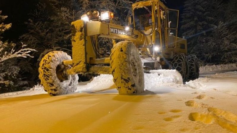 Kar Yağışı Etkisini Arttırdı! Kar Nedeniyle 76 Köy Ulaşıma Kapandı 1