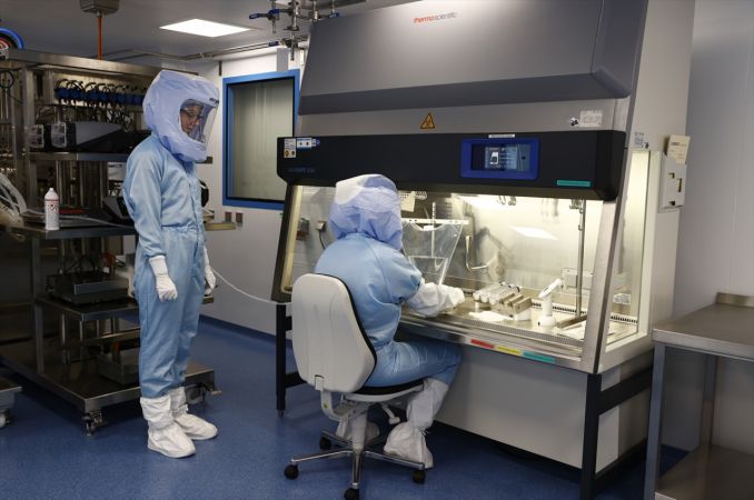 BioNTech Kovid-19 Aşısı Üretim Tesisi Basın Mensuplarına Açıldı! 7
