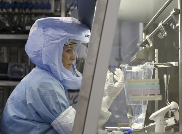 BioNTech Kovid-19 Aşısı Üretim Tesisi Basın Mensuplarına Açıldı! 12