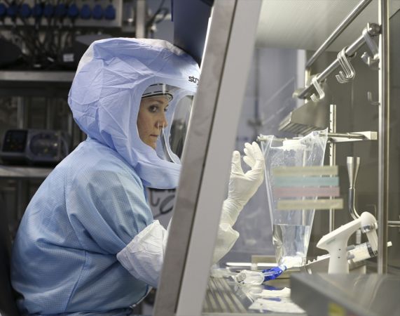 BioNTech Kovid-19 Aşısı Üretim Tesisi Basın Mensuplarına Açıldı! 17