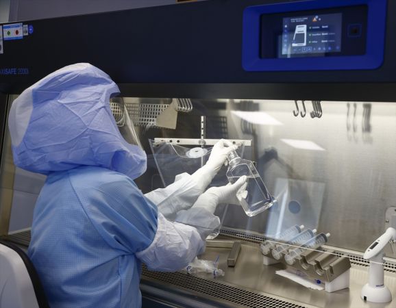 BioNTech Kovid-19 Aşısı Üretim Tesisi Basın Mensuplarına Açıldı! 30