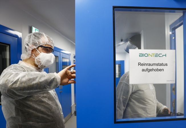 BioNTech Kovid-19 Aşısı Üretim Tesisi Basın Mensuplarına Açıldı! 31