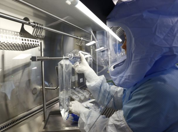 BioNTech Kovid-19 Aşısı Üretim Tesisi Basın Mensuplarına Açıldı! 37