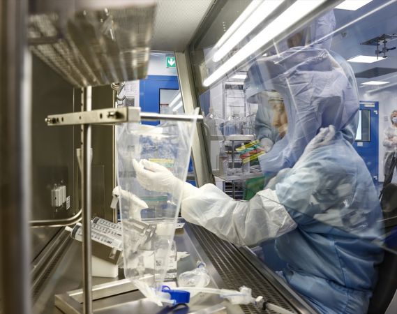 BioNTech Kovid-19 Aşısı Üretim Tesisi Basın Mensuplarına Açıldı! 43