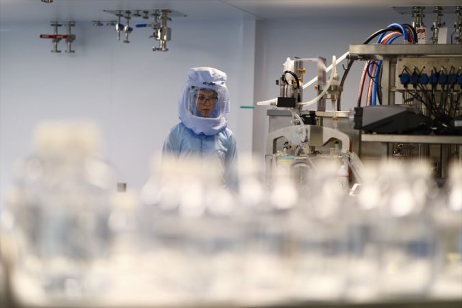 BioNTech Kovid-19 Aşısı Üretim Tesisi Basın Mensuplarına Açıldı! 45