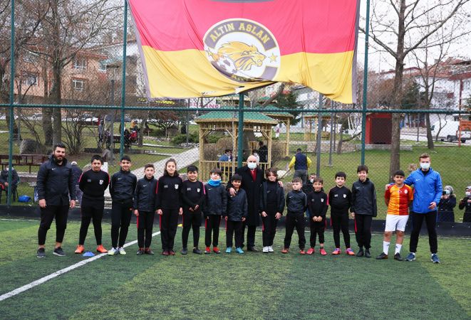 Başkan Altınok’tan minik futbolculara penaltı dersi 3