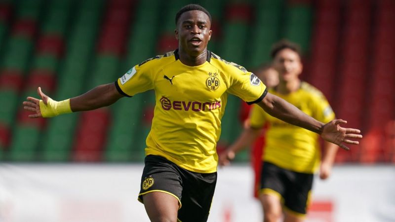 Borussia Dortmund'un 16 Yaşındaki Starı Youssoufa Moukoko Sezonu Kapattı! 1