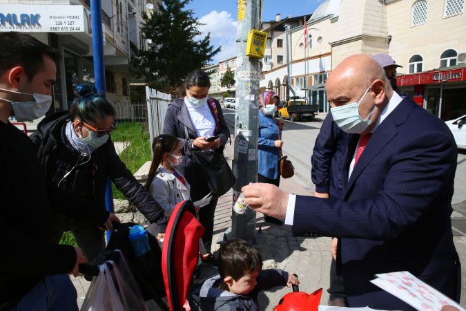 Başkan Turgut Altınok: İlk maske, dezenfektan ve kolonya üreten belediyeyiz 4