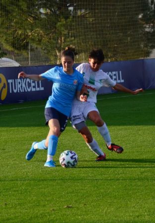 Turkcell Kadın Futbol Ligi'nde görünüm 6