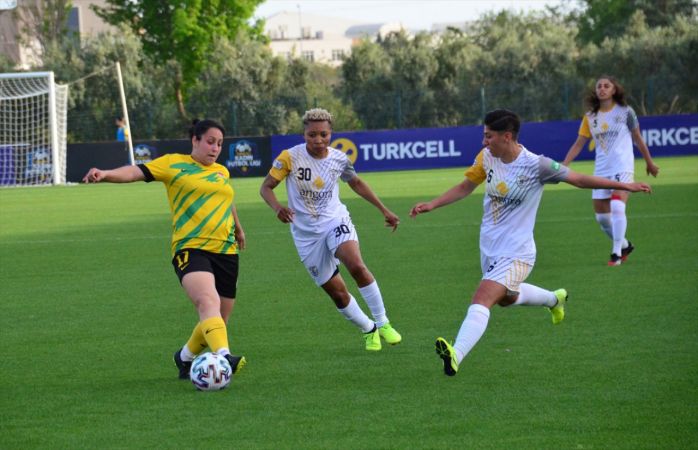Turkcell Kadın Futbol Ligi'nde görünüm 8