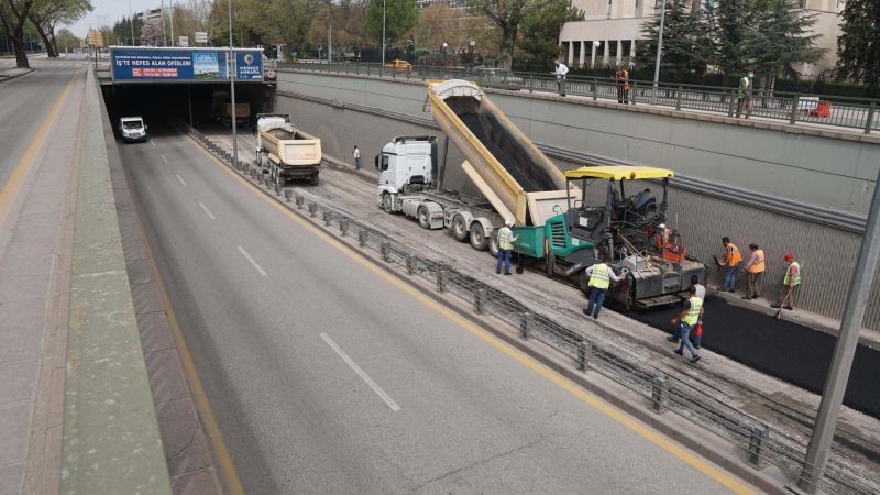 Ankara Büyükşehir’den tam kapanmada asfalt seferberliği 15