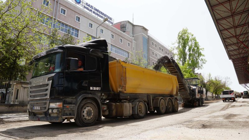 Ankara Büyükşehir’den tam kapanmada asfalt seferberliği 16
