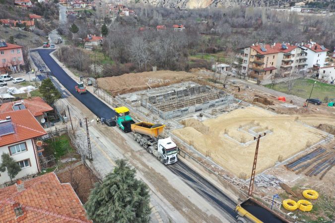 Ankara Büyükşehir’den tam kapanmada asfalt seferberliği 3