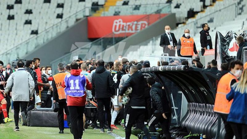 Beşiktaş Kendinle Birlikte Umutları Da Yaktı! Maç Sonrası Tansiyon Yüksekti! 1