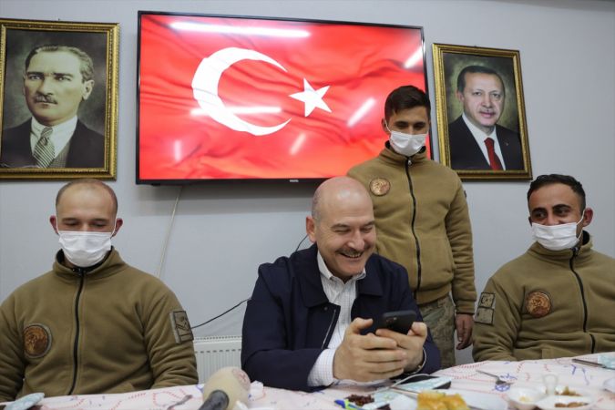 Cumhurbaşkanı Erdoğan,Yüksekova’daki askerlerimizin bayramını kutladı 5