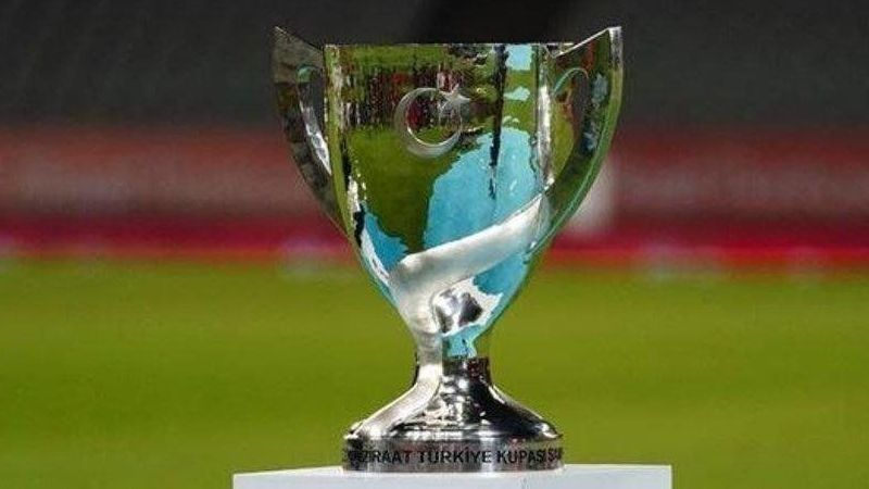 Beşiktaş  Kupaya Doymak İstemiyor! Sezonun 2'nci Kupasını Almaya Yakın! 2