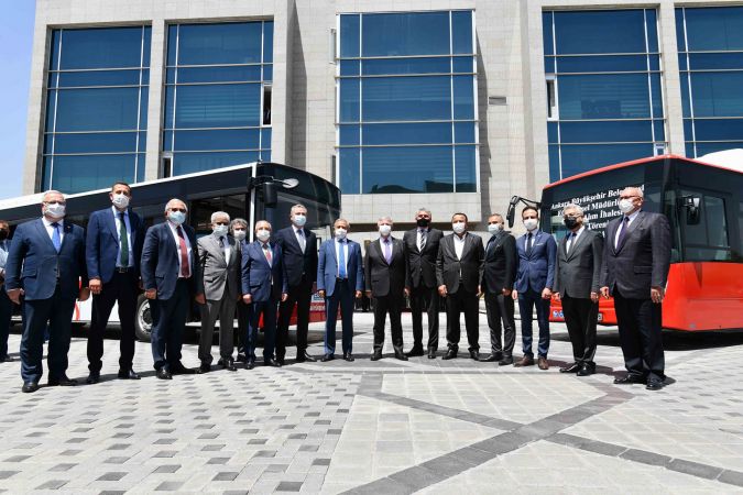 Ankaralılar 8 yıl sonra yeni otobüslerine kavuşuyor 13