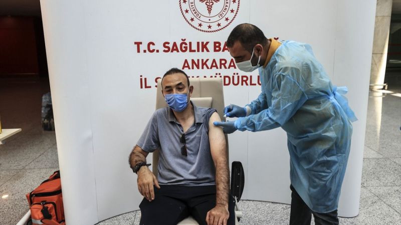 Ankara'ya Bir Müjde Daha! Aşı Merkezleri Büyüyor, Şimdide Havalimanları! Esenboğa'da İlk Aşılara Başlandı! 5
