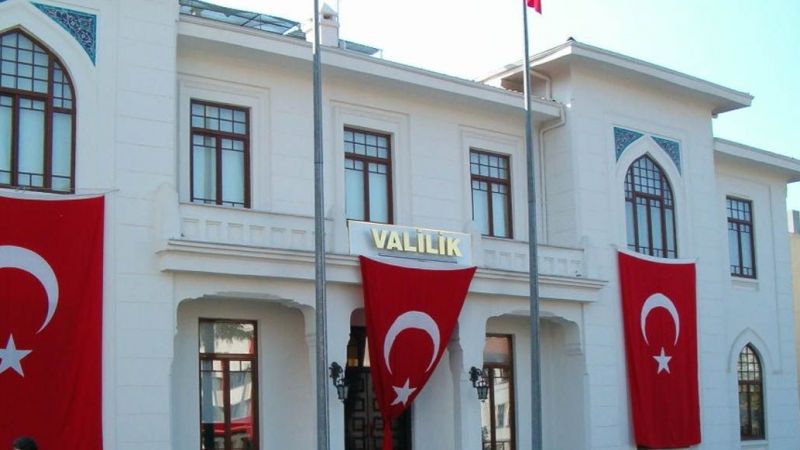Vali Ne İş Yapar? Vali Nasıl Olunur? 2021 Vali Maaşları Ne Kadar? Vali Olma Şartları Nedir? 1