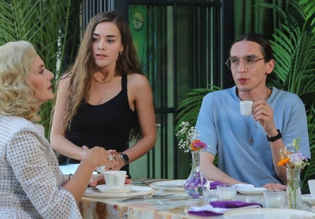 Bensu Soral’dan Kabus Gibi Haber! Dizisine Veda Ettiğini Resmen Duyurdu! Bundan Sonra Bir Kez Bile Ekranlarda Olmayacak! Neler Oluyor? 2