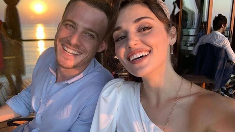 Hande Erçel’den Öyle Bir Haber Geldi ki; Hayranları Krize Girdi! Hande Erçel Herkesi Kahreden O Açıklamayı yaptı! 3